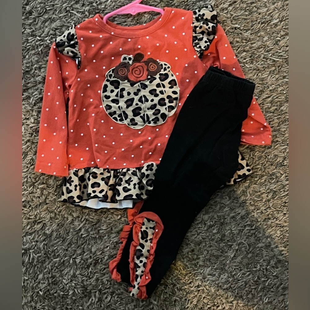 Marie Nicole fall outfit